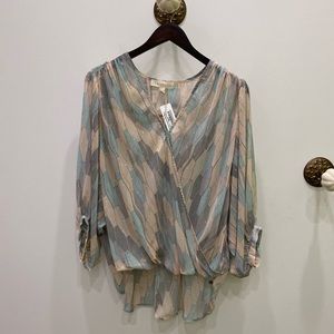 LoveStitch Geoprint Crossover Top in Cream Stone
